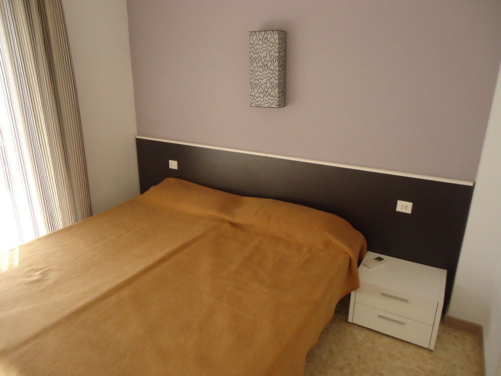 Apartamentos Antillas Fenals يوريت دي مار المظهر الخارجي الصورة