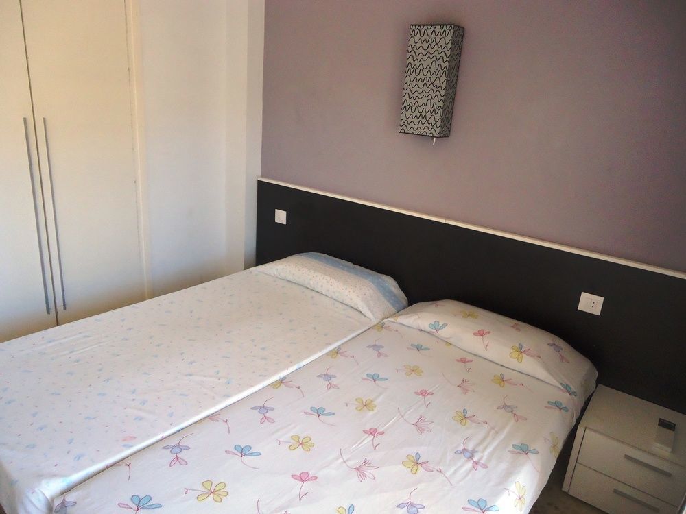 Apartamentos Antillas Fenals يوريت دي مار المظهر الخارجي الصورة