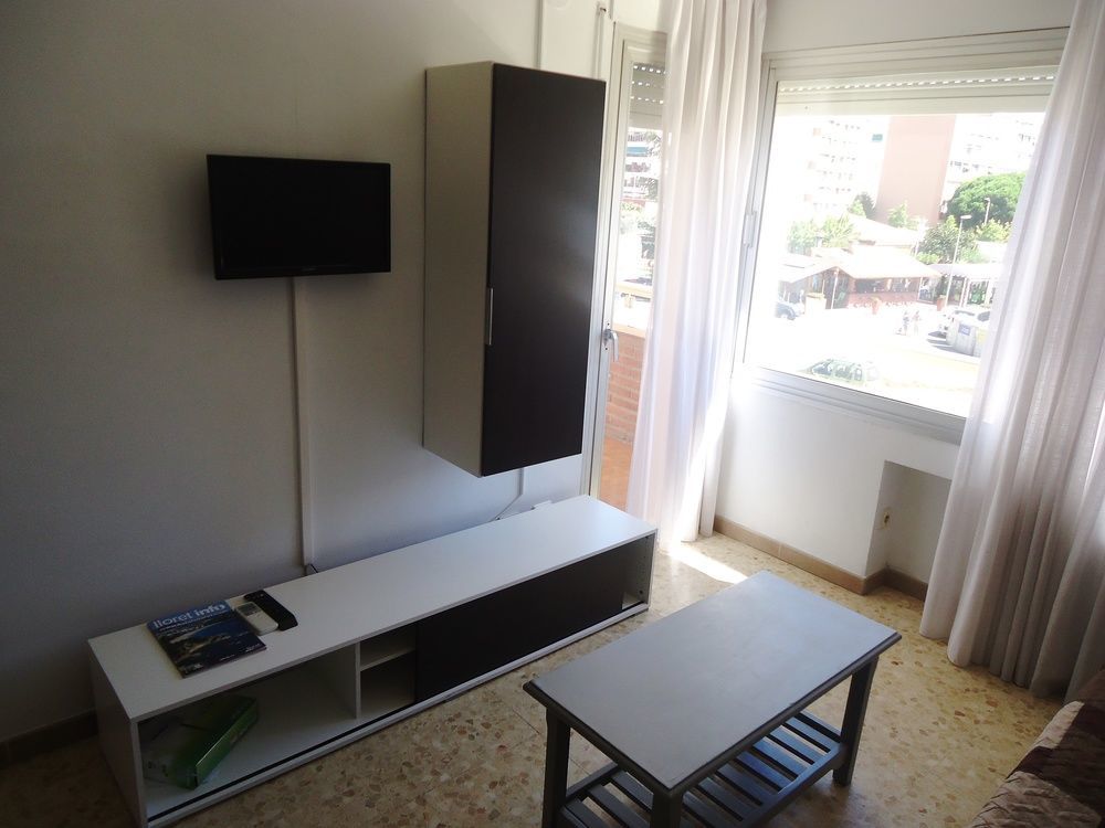 Apartamentos Antillas Fenals يوريت دي مار المظهر الخارجي الصورة
